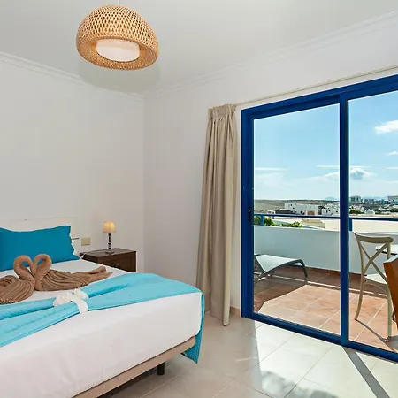 3Br Villa - Private Heated Pool & Parking Playa Blanca (Lanzarote)