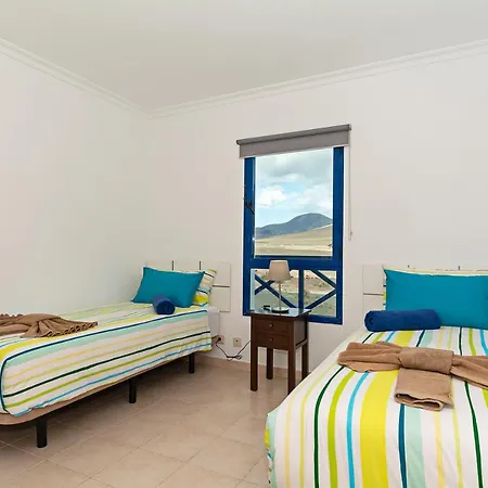 3Br Villa - Private Heated Pool & Parking Apartamento