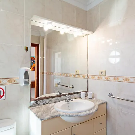 3Br Villa - Private Heated Pool & Parking Apartamento *